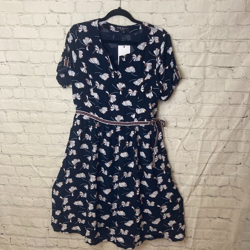 Few Moda fit and flare floral pattern dress